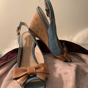 Prada Denim Cork Peep Toe Sandal w/Tan Leather Bow. Size 37.5